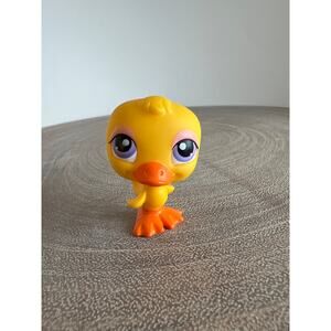 Littlest Pet Shop LPS Duck #150 Squeaky Clean 2005 Pink Red Magnet